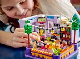 LEGO Heartlake City Community Kitchen (41747) - image 9
