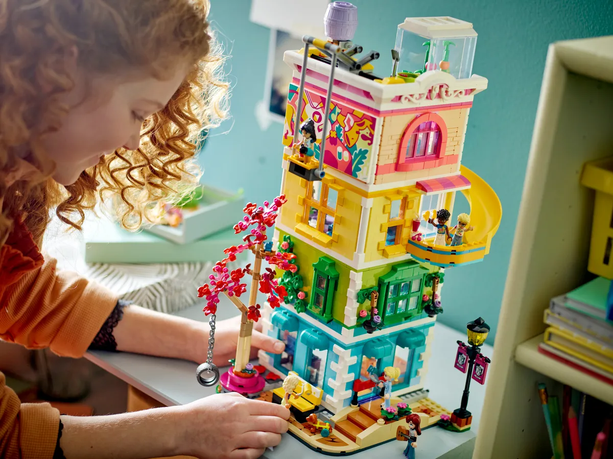 LEGO Heartlake City Community Center (41748) - Bild 9