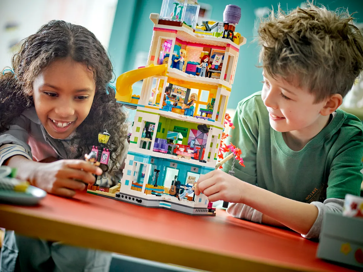 LEGO Heartlake City Community Center (41748) - Bild 10