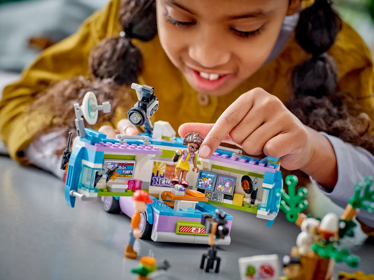 LEGO Newsroom Van (41749) - Bild 7