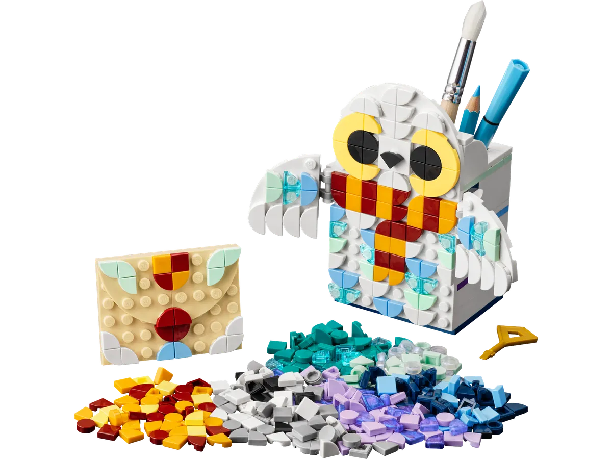 LEGO Hedwig™ Pencil Holder (41809)