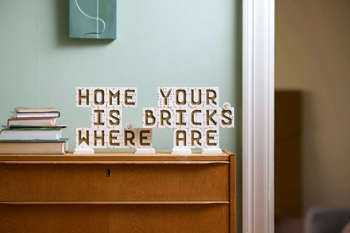 LEGO Message Board (41839) - image 9
