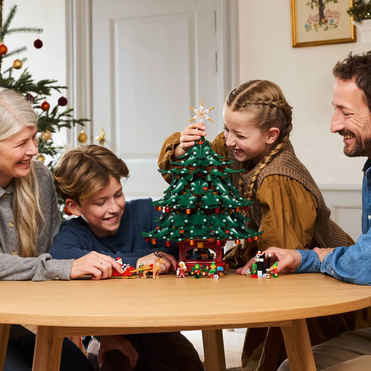 LEGO Family Christmas Tree (41843) - afbeelding 9