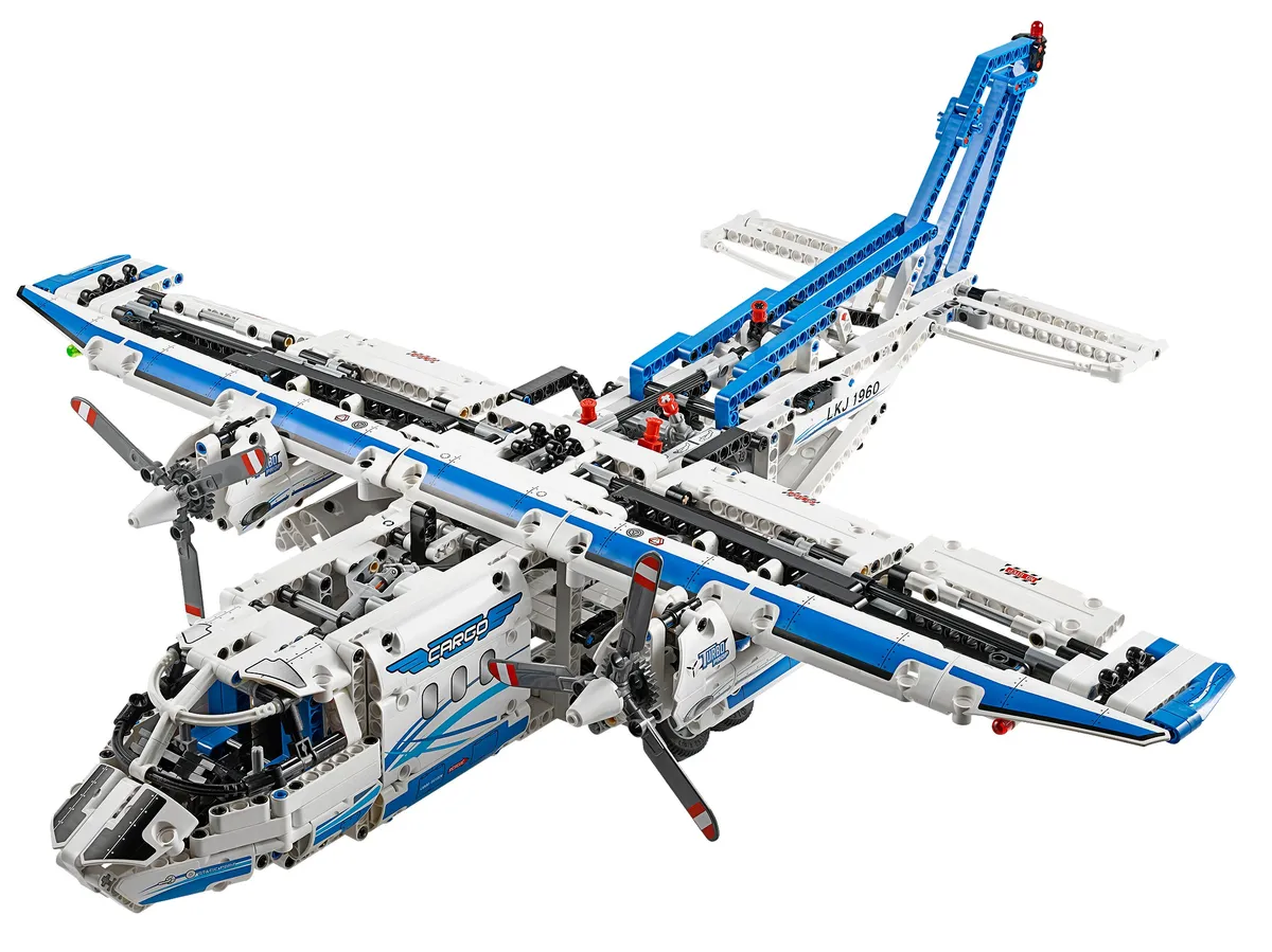 LEGO Cargo Plane (42025)