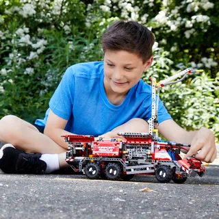 Airport Rescue Vehicle von LEGO – Produktfoto 5 von 6