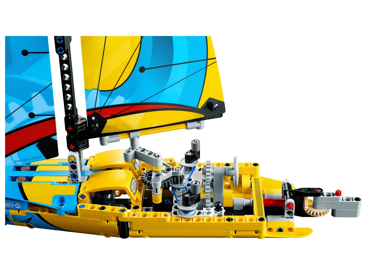 LEGO Racing Yacht (42074) - image 3