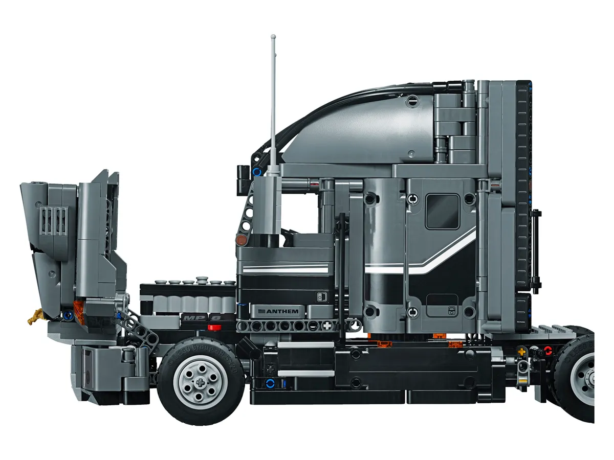 LEGO Mack Anthem (42078) - image 7