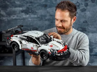 Porsche 911 RSR von LEGO – Produktfoto 10 von 15