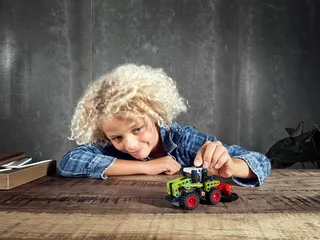 Mini CLAAS XERION van LEGO – productfoto 7 van 7