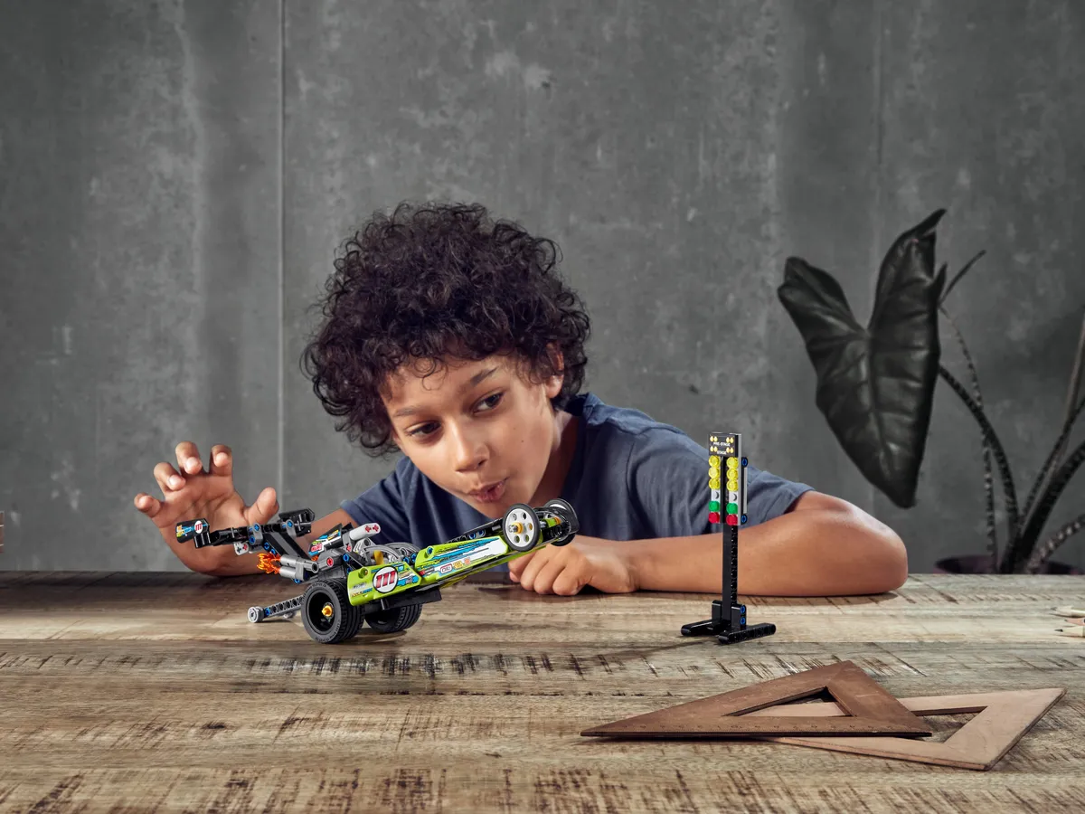 LEGO Dragster (42103) - image 6