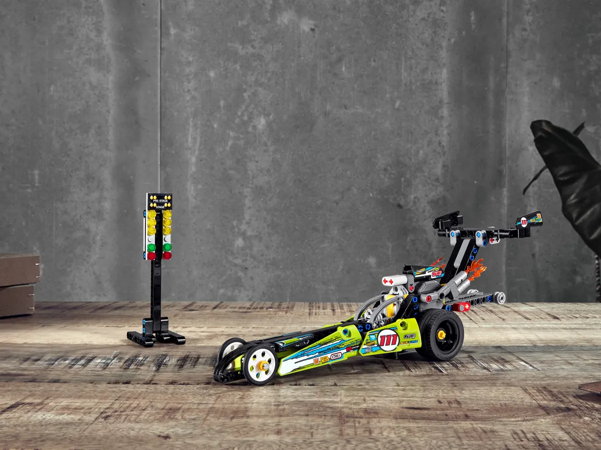 LEGO Dragster (42103) - image 7
