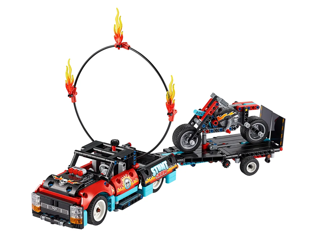 LEGO Stunt Show Truck & Bike (42106)