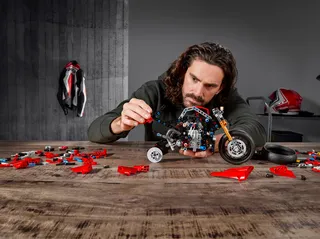 Ducati Panigale V4 R by LEGO – product photo 10 of 17