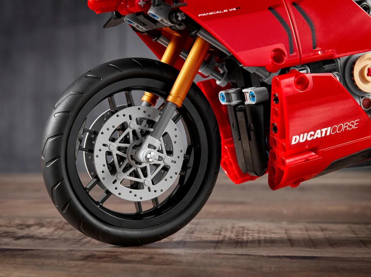 LEGO Ducati Panigale V4 R (42107) - Bild 11