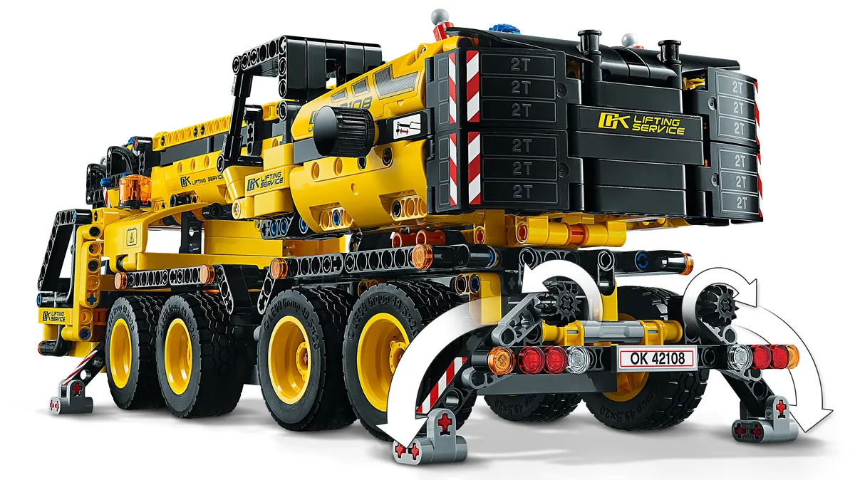 LEGO Mobile Crane (42108) - image 5