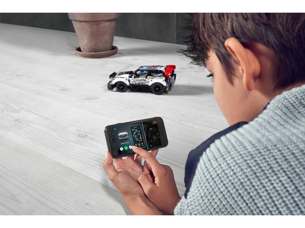 LEGO App-Controlled Top Gear Rally Car (42109) - Bild 6