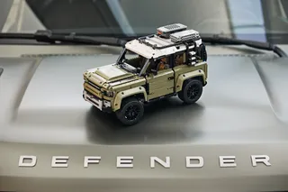 Land Rover Defender by LEGO – product photo 17 of 18