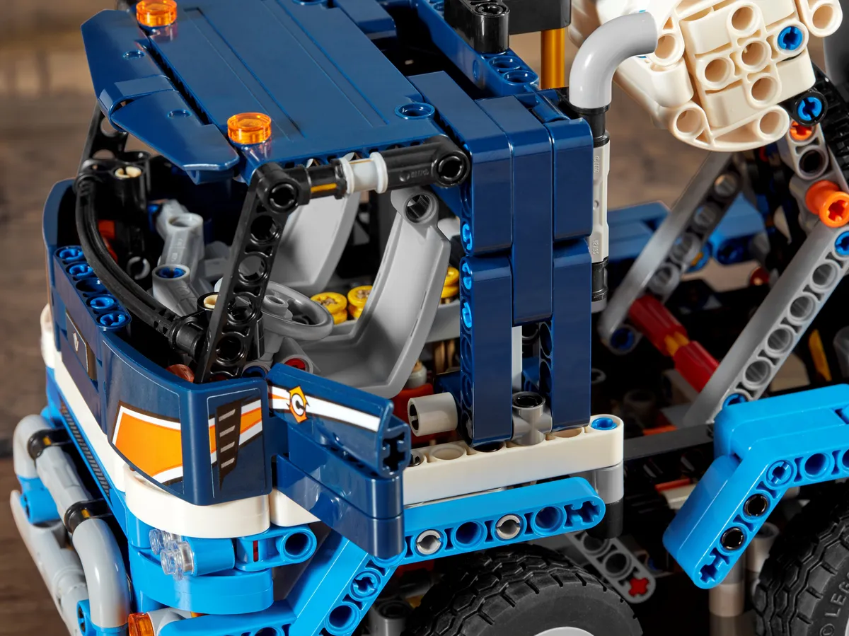 LEGO Concrete Mixer Truck (42112) - Bild 10