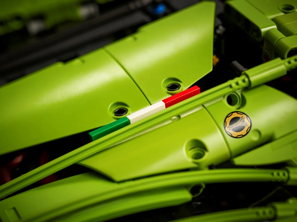 LEGO Lamborghini Sián FKP 37 (42115) - image 10
