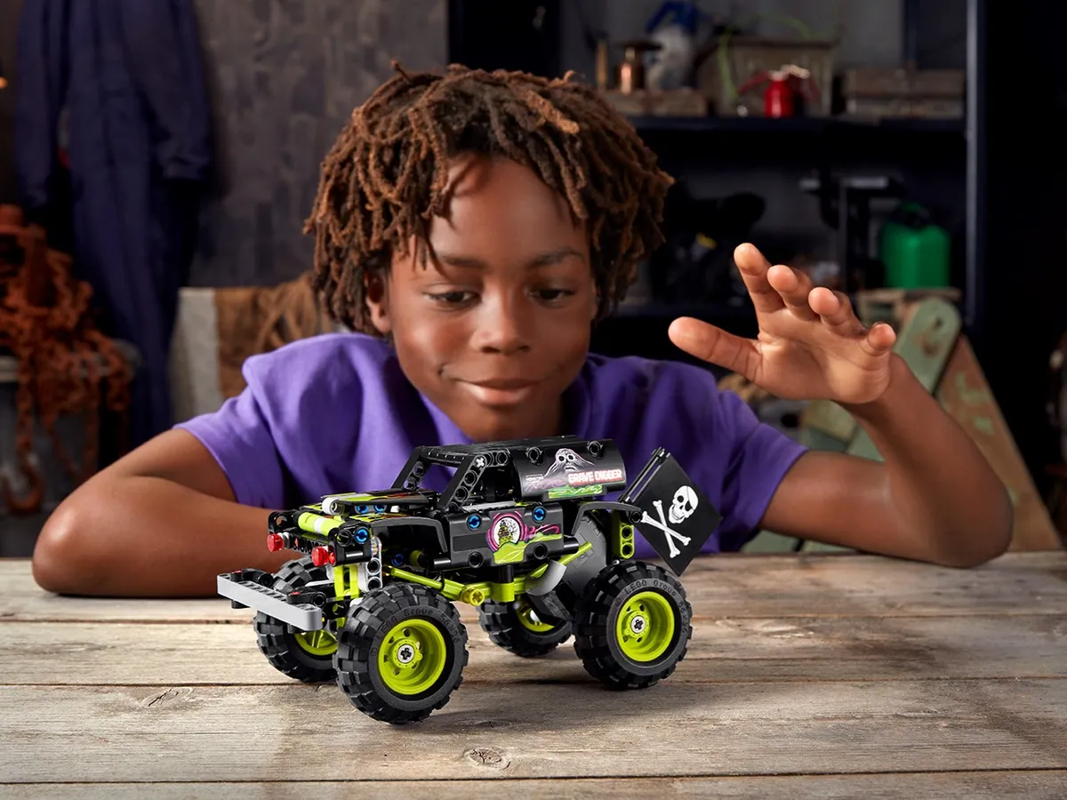 LEGO Monster Jam™  Grave Digger™ (42118) - Bild 10