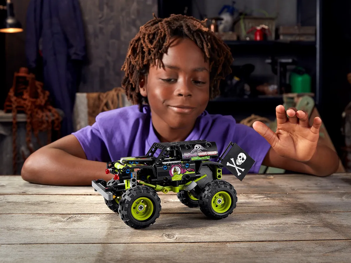 LEGO Monster Jam™  Grave Digger™ (42118) - Bild 11
