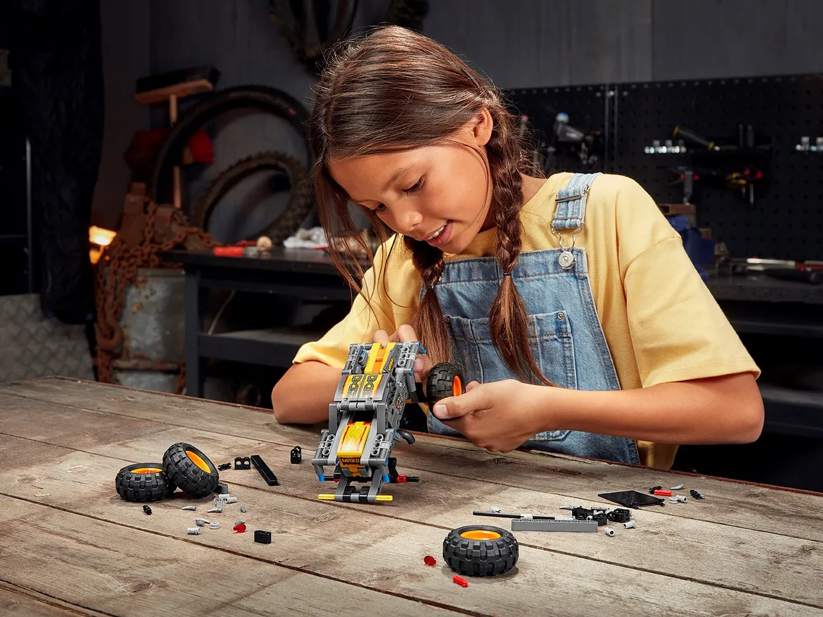 LEGO Monster Jam™ Max-D™ (42119) - image 9