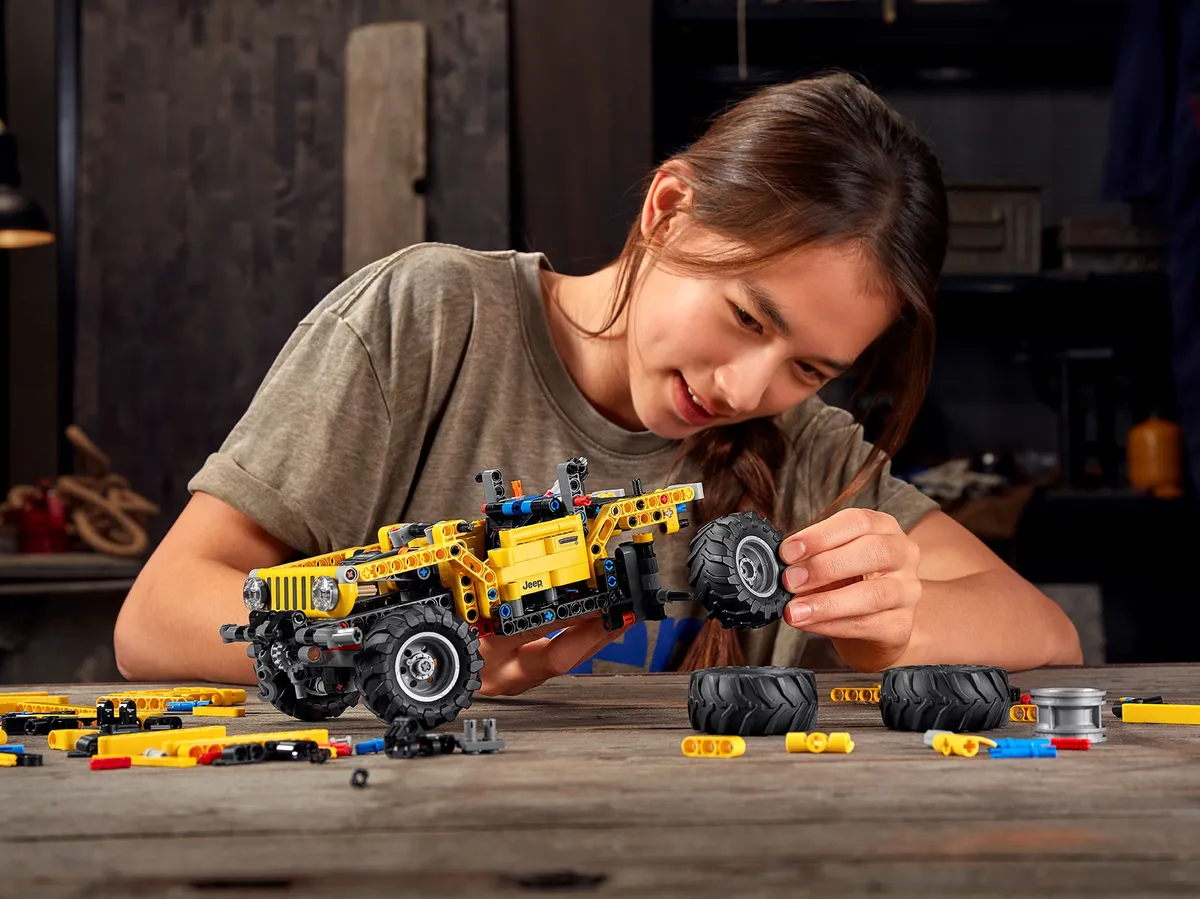 LEGO Jeep® Wrangler (42122) - image 10