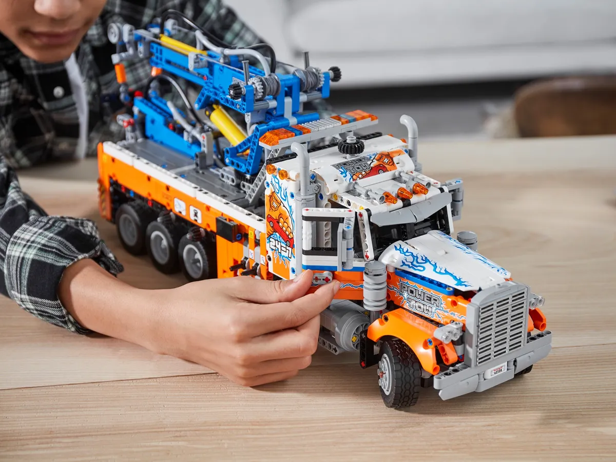 LEGO Heavy-duty Tow Truck (42128) - Bild 17