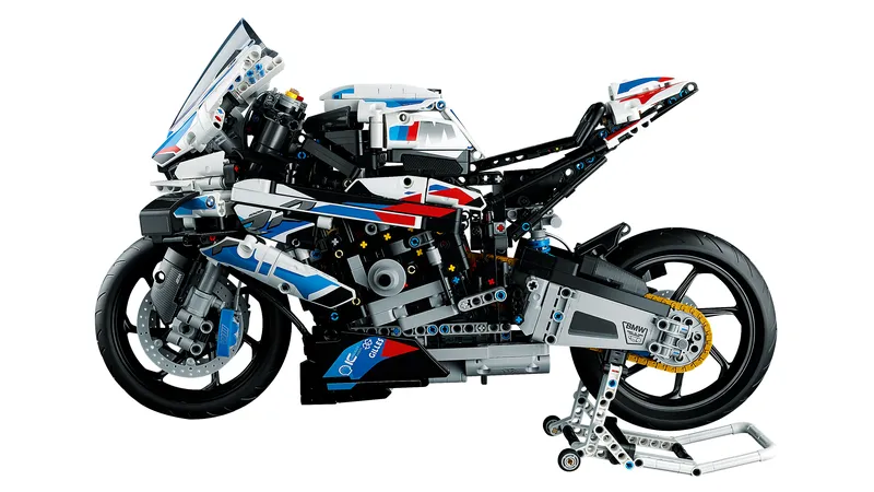 BMW M 1000 RR van LEGO – productfoto 3 van 8