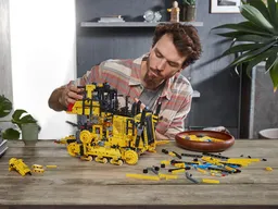 LEGO App-Controlled Cat® D11 Bulldozer (42131) - image 8