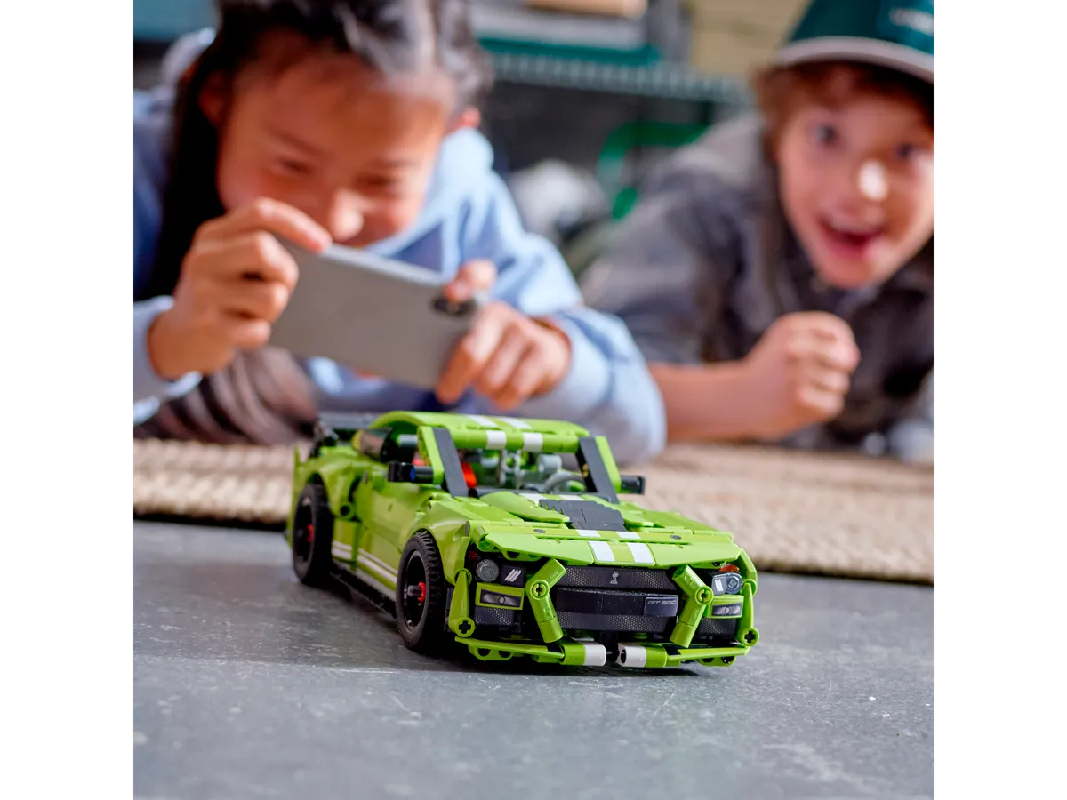 LEGO Ford Mustang Shelby® GT500® (42138) - Bild 7