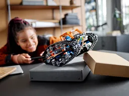 LEGO App-Controlled Transformation Vehicle (42140) - afbeelding 6