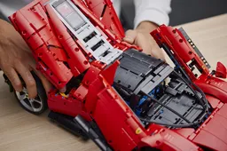LEGO Ferrari Daytona SP3 (42143) - afbeelding 8
