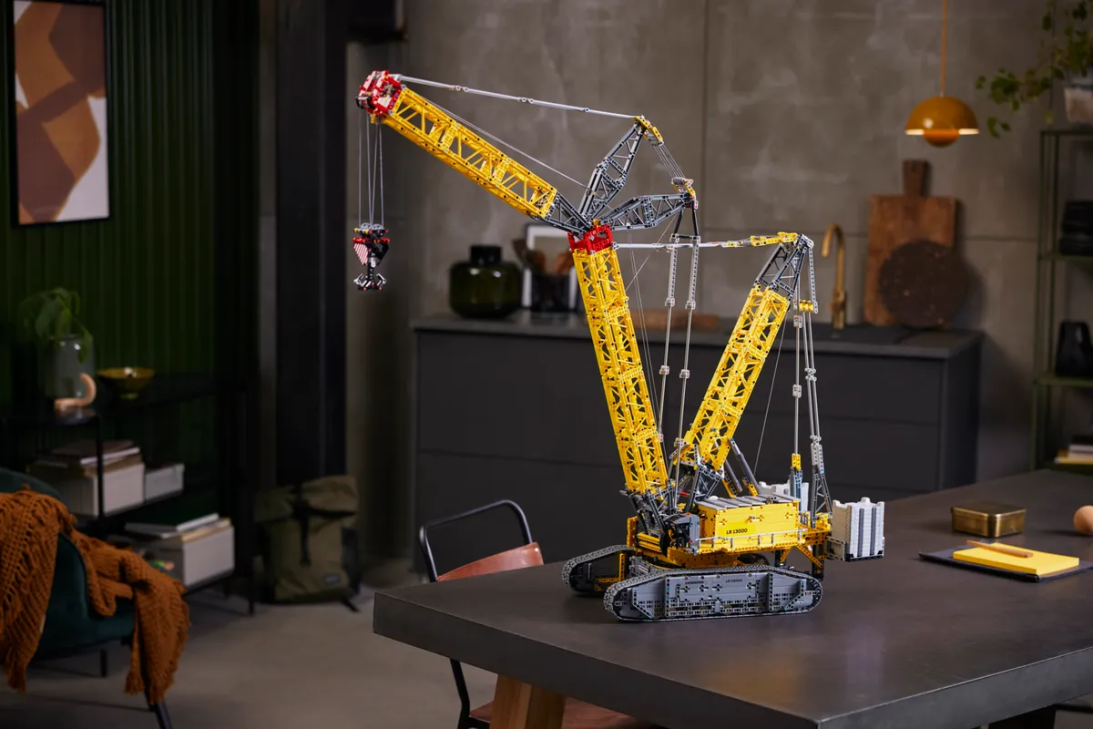 LEGO Liebherr Crawler Crane LR 13000 (42146) - Bild 7