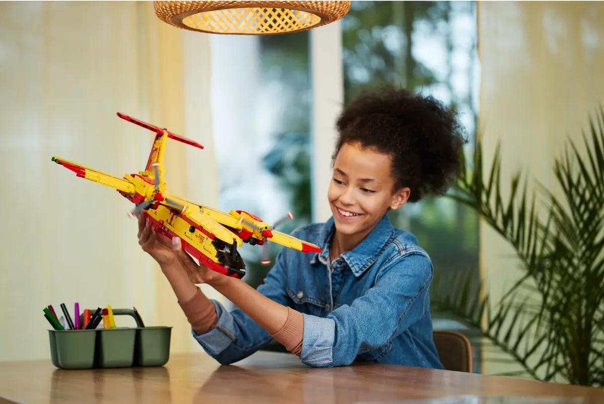 LEGO Firefighter Aircraft (42152) - afbeelding 9