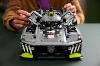 PEUGEOT 9X8 24H Le Mans Hybrid Hypercar von LEGO – Produktfoto 9 von 12