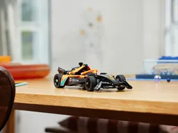 LEGO NEOM McLaren Formula E Race Car (42169) - afbeelding 8