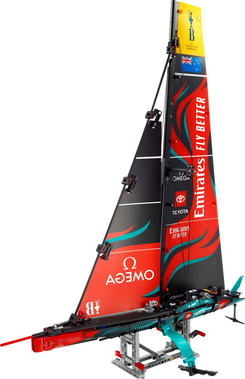 Emirates Team New Zealand AC75 Yacht by LEGO – product photo 7 of 13