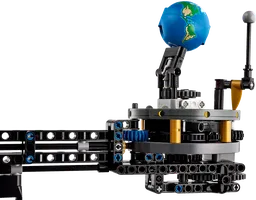 LEGO Planet Earth and Moon in Orbit (42179) - afbeelding 3