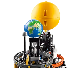 Planet Earth and Moon in Orbit by LEGO – product photo 5 of 9