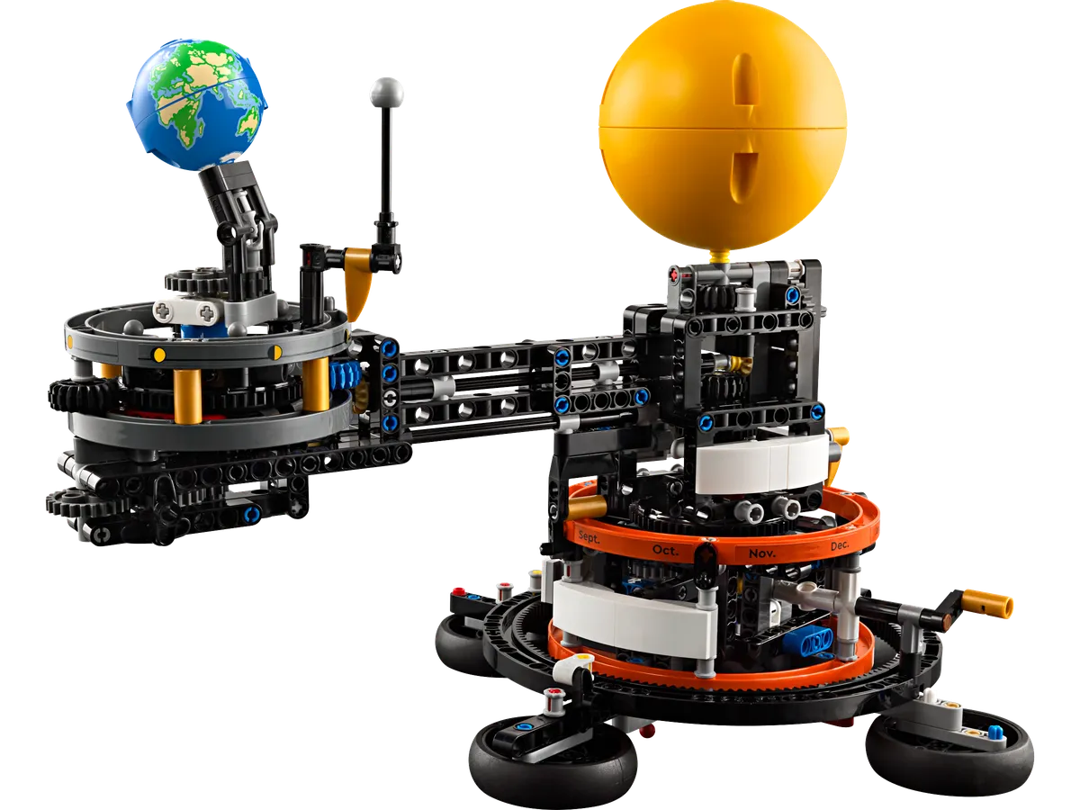 LEGO Planet Earth and Moon in Orbit (42179)