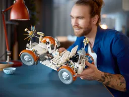 LEGO NASA Apollo Lunar Roving Vehicle - LRV (42182) - image 5