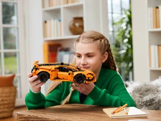 Lamborghini Huracán Tecnica Orange från LEGO – produktbild 8 av 10