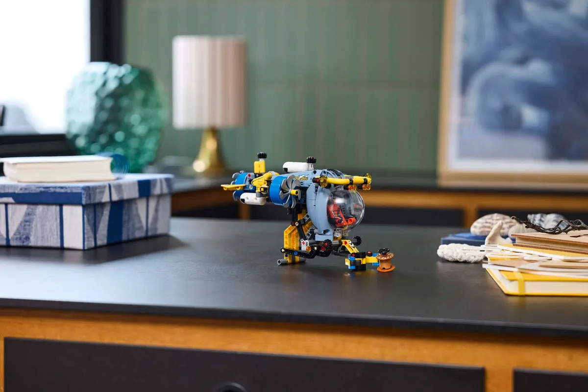 LEGO Deep-Sea Research Submarine (42201) - Bild 11