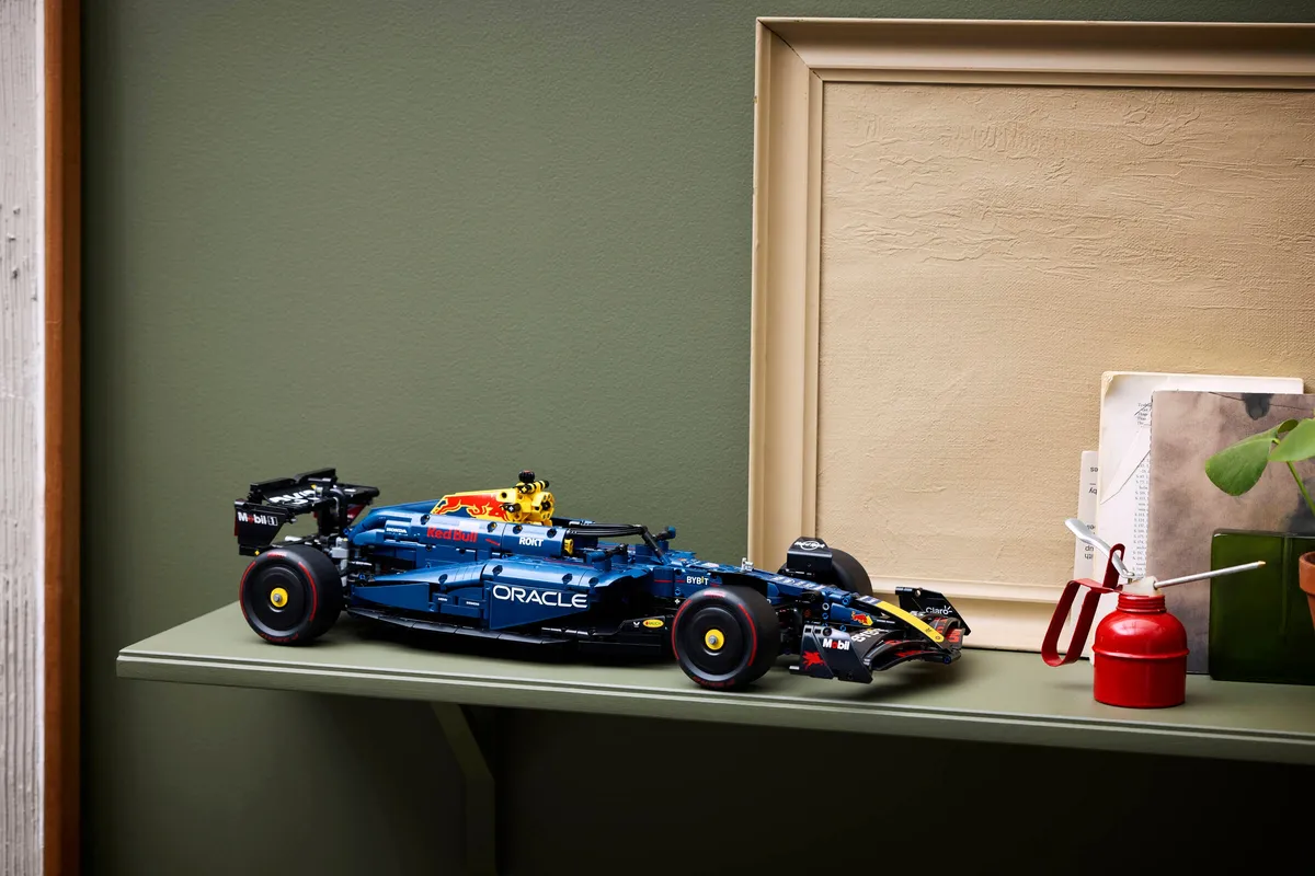 LEGO Oracle Red Bull Racing RB20 F1 Car (42206) - Bild 11