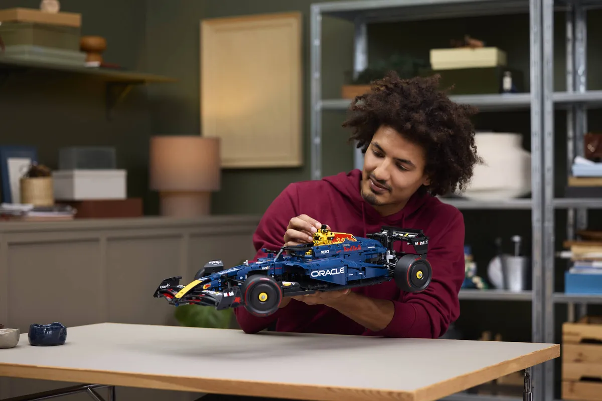 LEGO Oracle Red Bull Racing RB20 F1 Car (42206) - Bild 8
