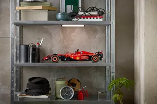 Ferrari SF-24 F1 auto van LEGO – productfoto 11 van 15