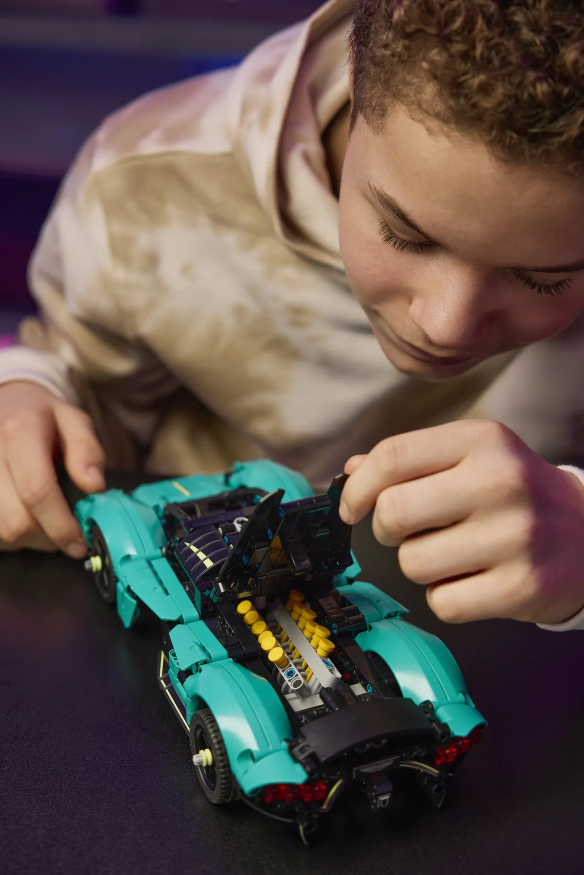 LEGO Aston Martin Valkyrie (42208) - Bild 6