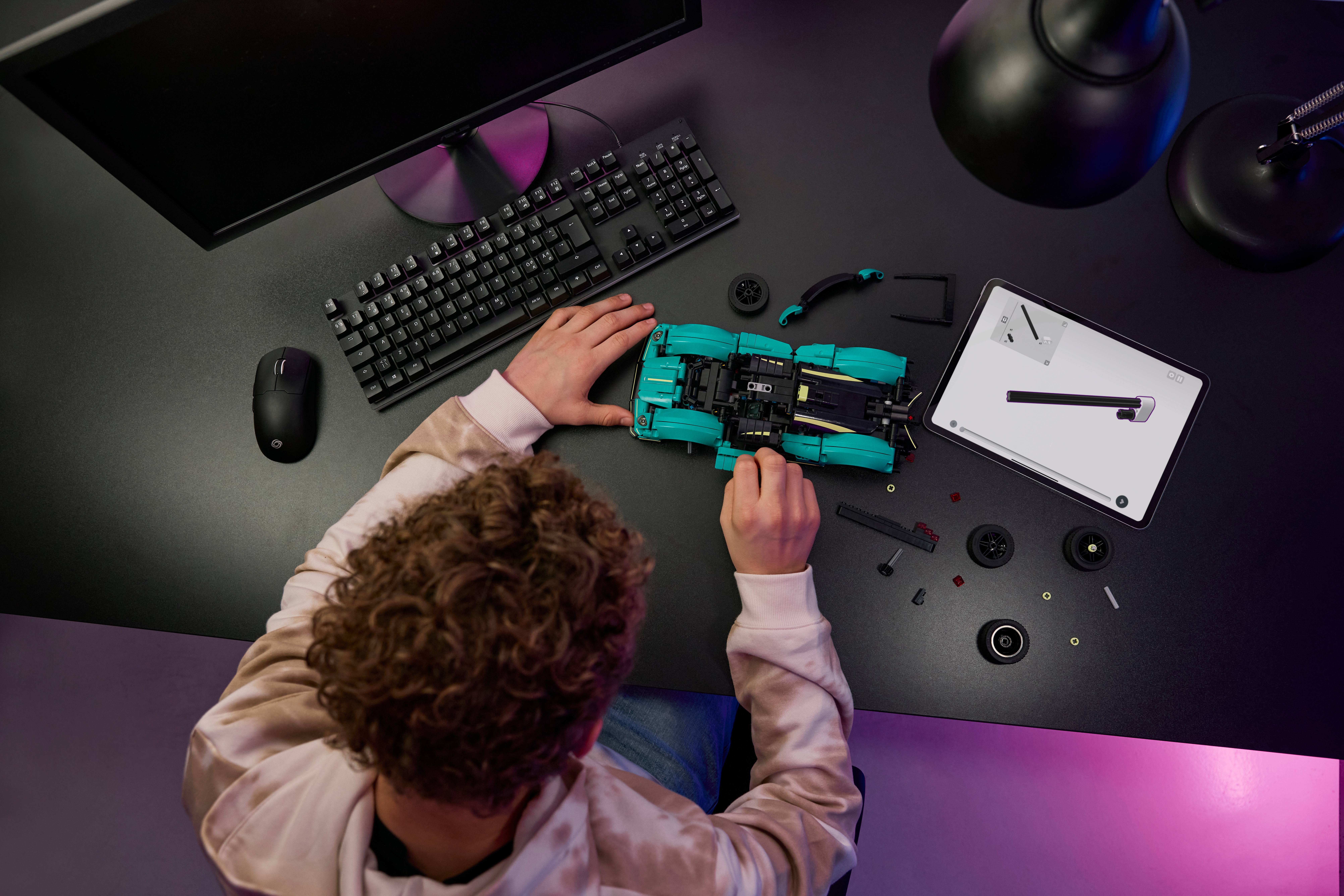 Aston Martin Valkyrie - Image 9 of 10