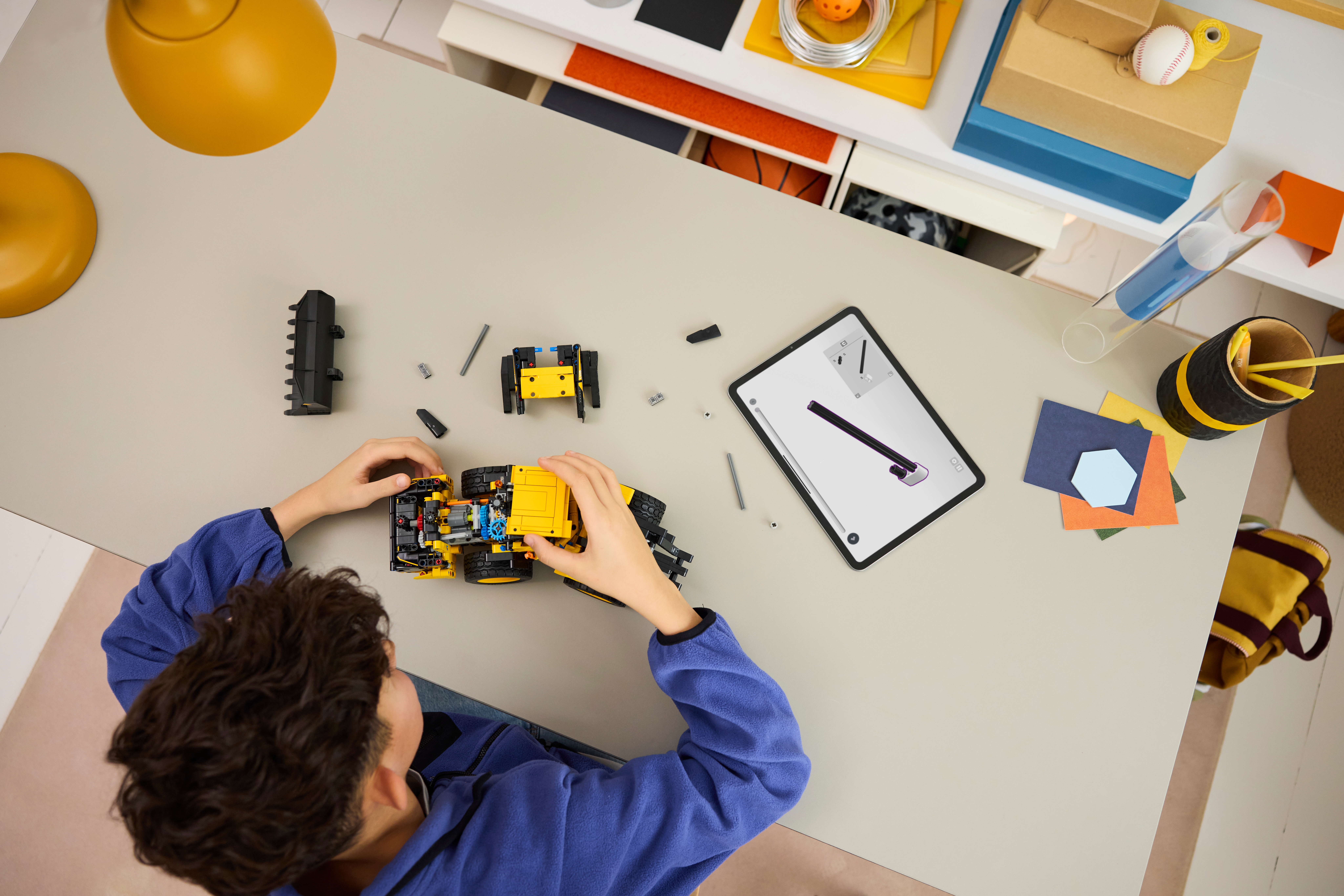 Volvo L120 Electric Wheel Loader - Image 10 of 12